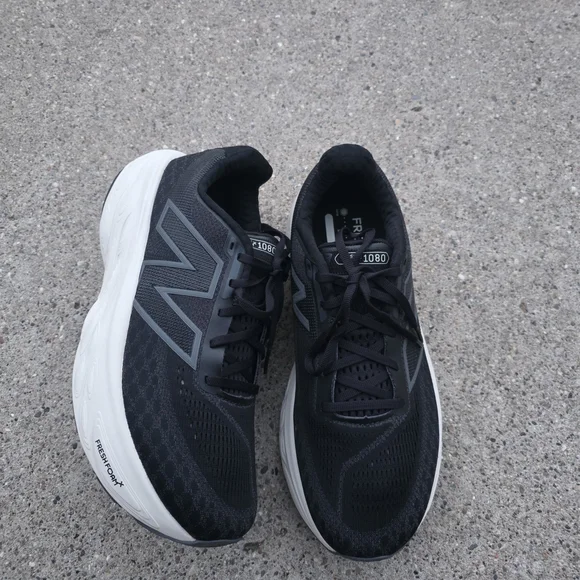 New Balance Fresg Foam 1080 Sneaker Men Size 9. 2E - Picture 2 of 16